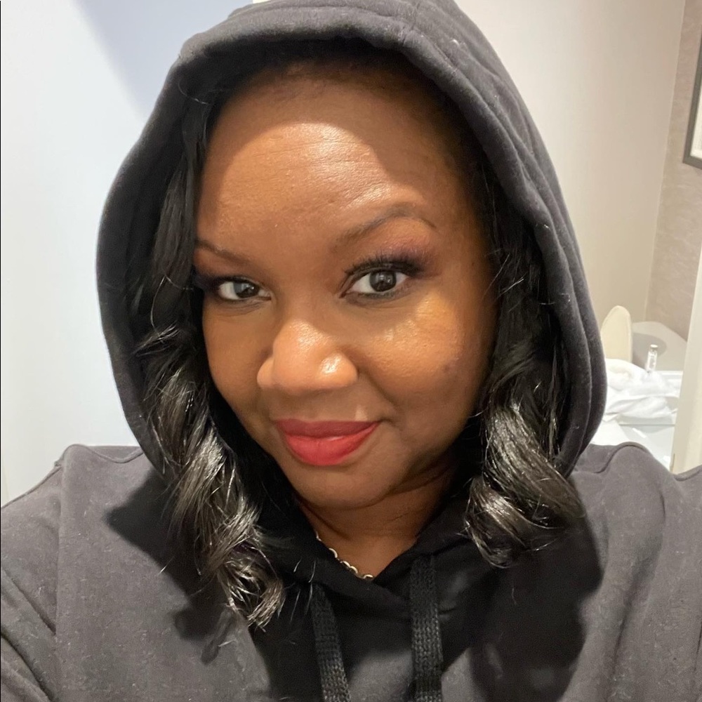Meet your Posher, Janine